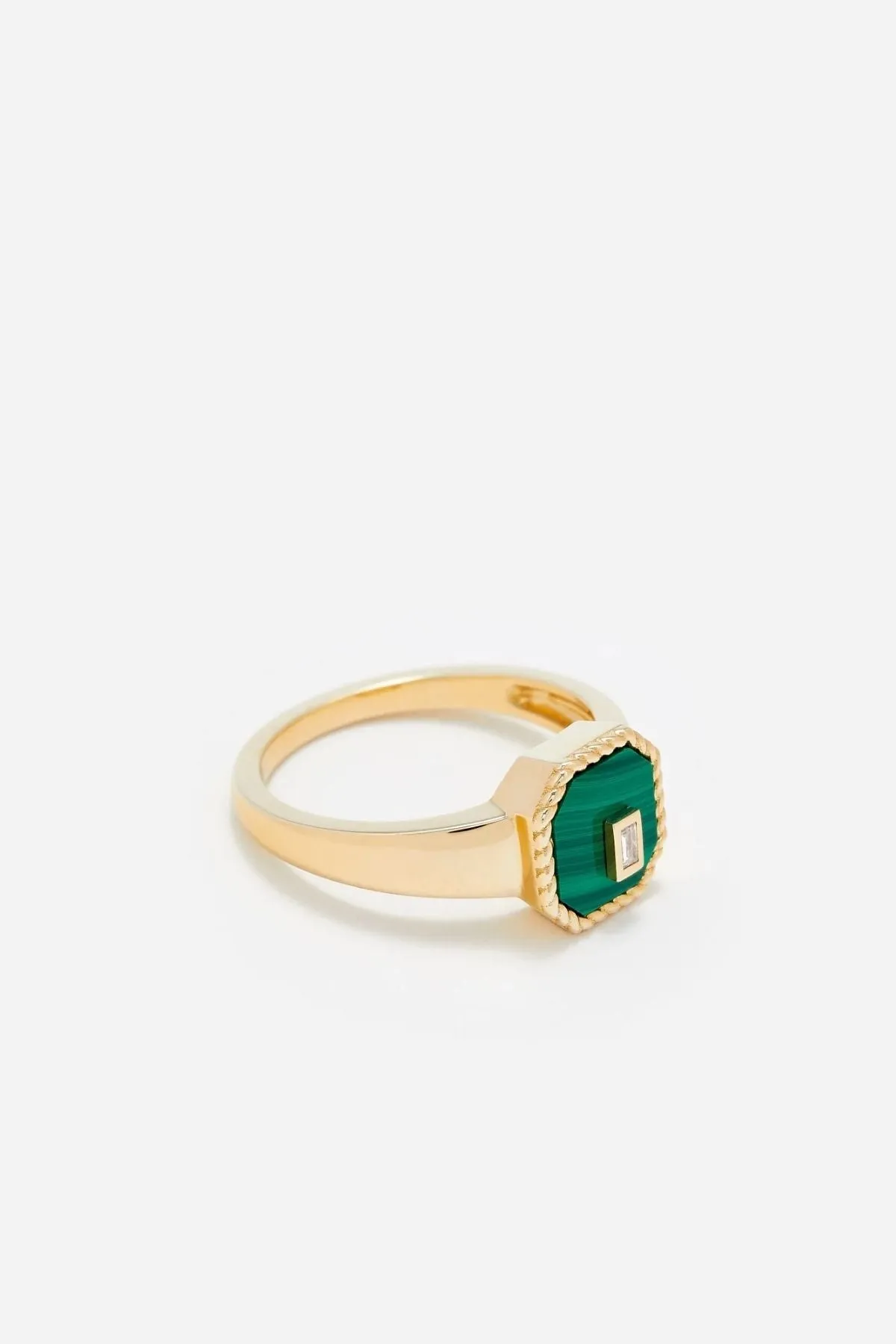 Yvonne Léon Baby Chevalière Malachite Octagon Signet Ring - Yellow Gold